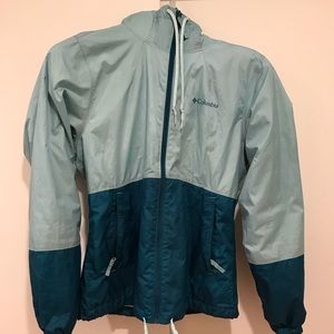 Women’s Columbia rain jacket